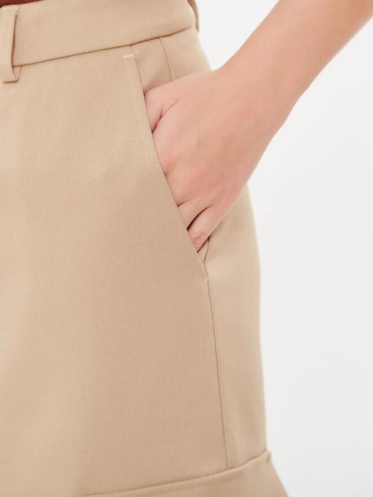 Long shorts with pockets